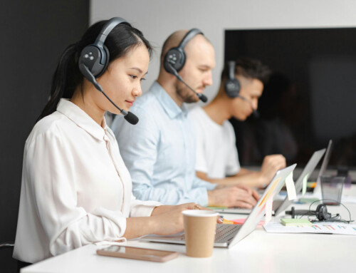 Strategic Selection: Bluetooth vs. DECT Headsets for Business Success