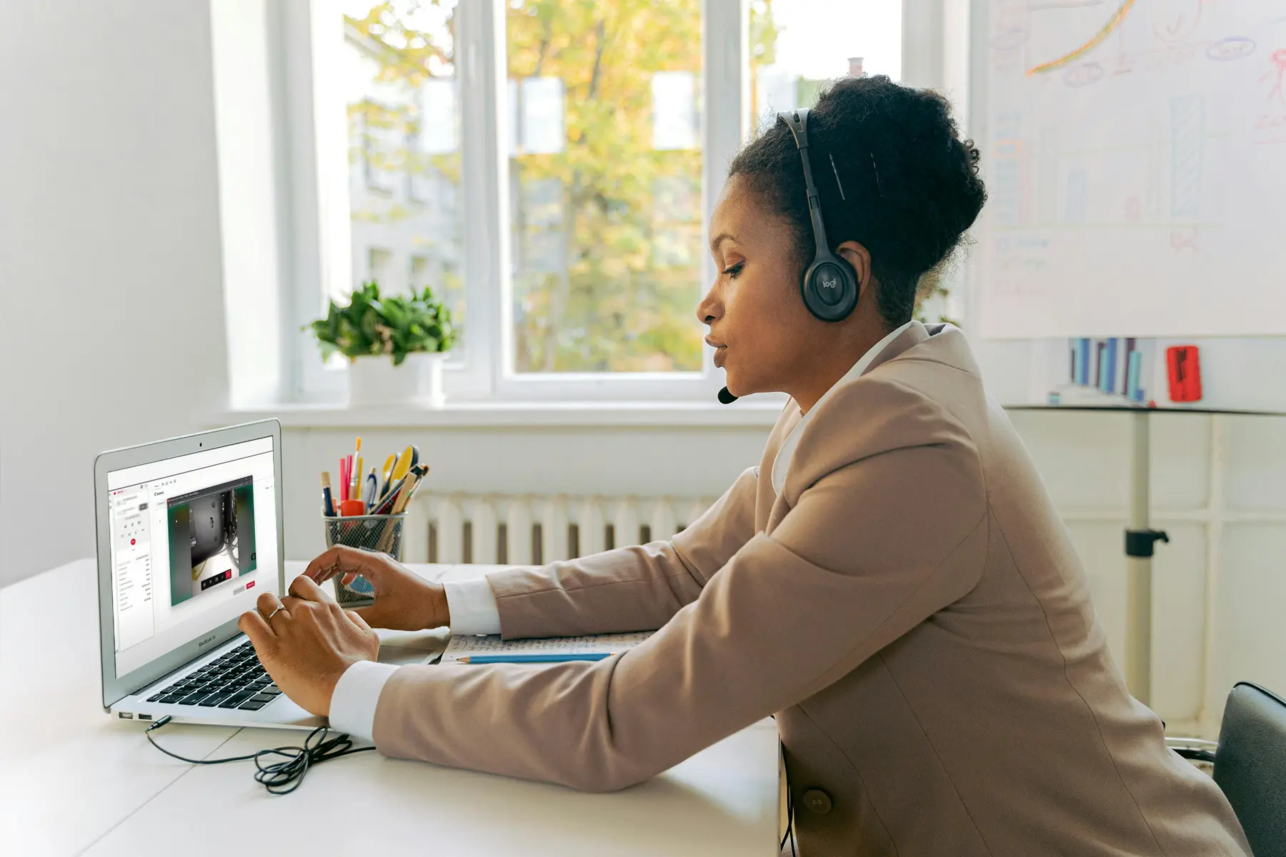 Contact-Centre-Call-to-video