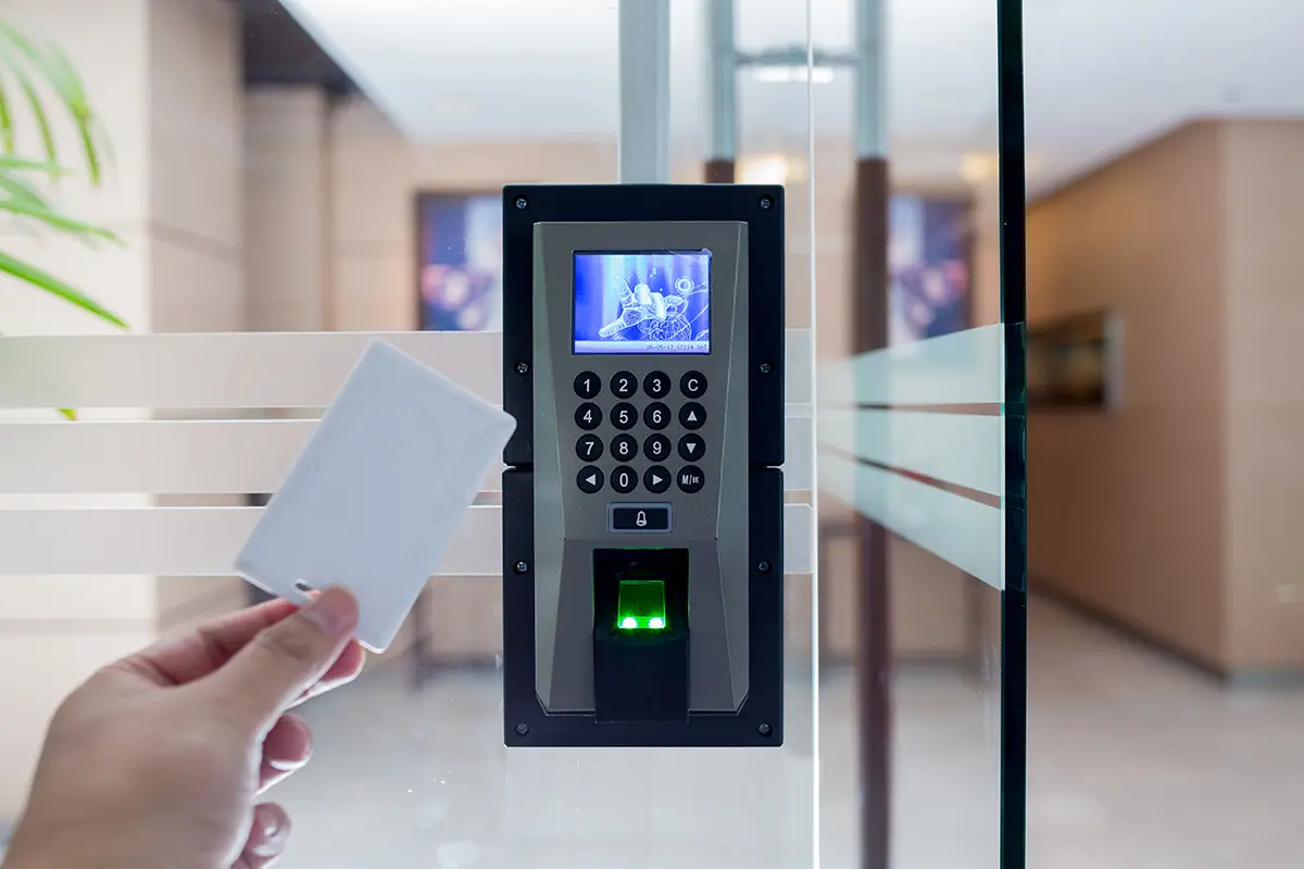 WAN_5 CCTV door security